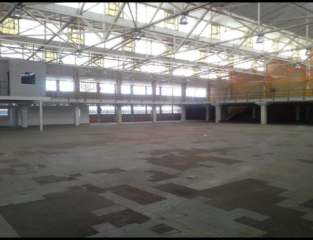 6,107M² FACTORY RENTED IN LANSDOWNE